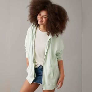 Springy mint green American Eagle zip up hooded sweatshirt
